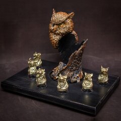 Подставка для бутылки «Сова» с рюмками перевёртышами