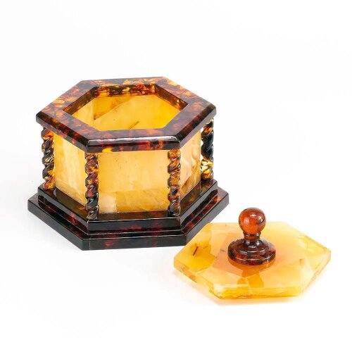 Подарочная шкатулка «Сокровищница» из натурального янтаря