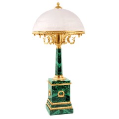 Настольная лампа из малахита «LUCIA» в подарок начальнику для интерьера кабинета