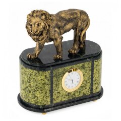 Часы настольные «Лев» из змеевика и мрамолита