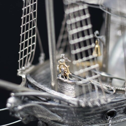 Серебряный корабль «Жемчужина» из морской раковины наутилус