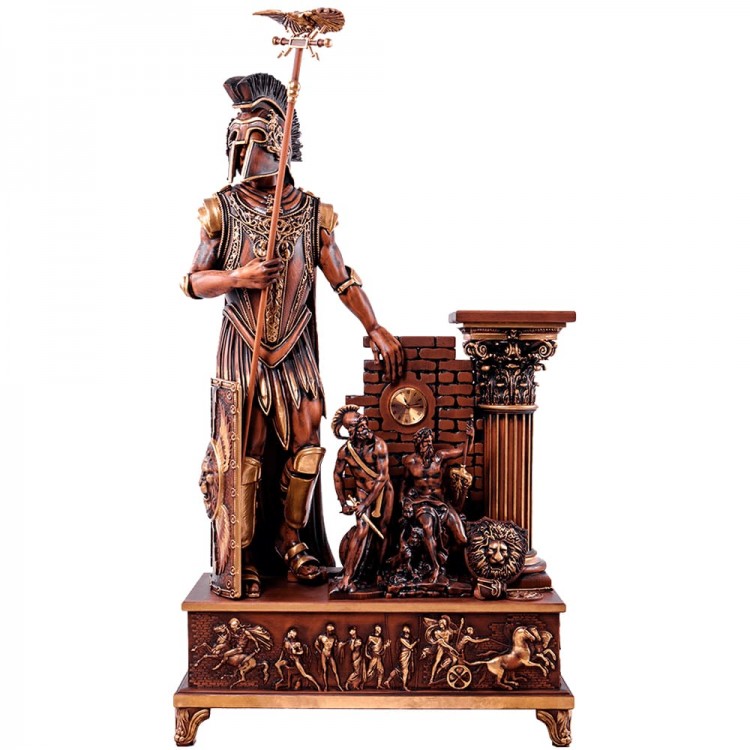 Каминные резные часы «Римский воин» из массива дерева