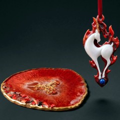Подарочный набор ёлочной игрушки «Коза Огненная» с подставкой для фужера — рождественские наборы украшений