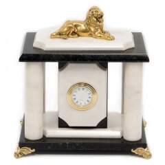 Часы настольные «Лев» из белого мрамора
