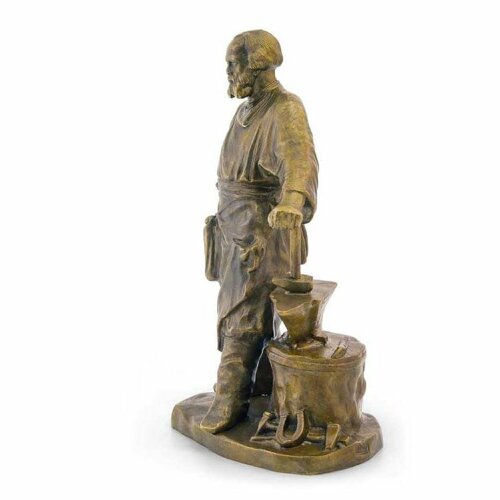 Скульптурная композиция «Кузнец»