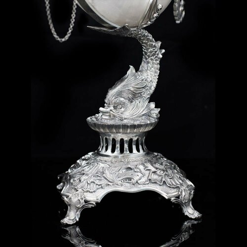 Серебряный корабль «Орион» из морской раковины наутилус