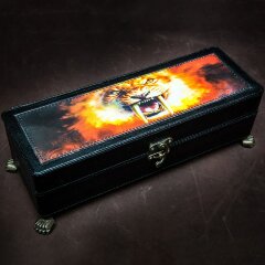 Охотничий нож с тяпкой «Взгляд тигра» в подарочной шкатулке