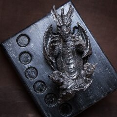 Подставка для бутылки «Дракон» с рюмками перевёртышами