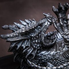 Подставка для бутылки «Дракон» с рюмками перевёртышами