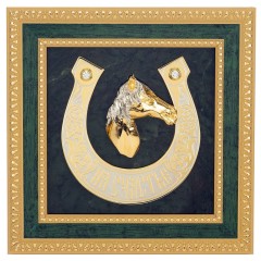 Настенное панно с лошадкой «Подкова на счастье» из натурального камня нефрит