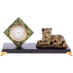 Кабинетные часы с фигуркой «Тигрёнок лежащий» — как символ 2022 года и новогодний сувенир