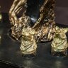 Подставка для бутылки «Лев» с рюмками перевёртышами
