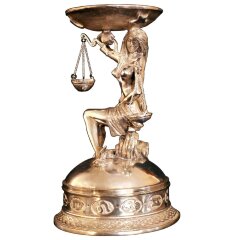 Бронзовый подсвечник «Весы» для декора дома