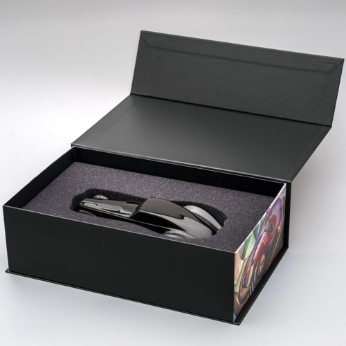 Сувенирная модель дизайнерского автомобиля «Скорость» из вишнёвого янтаря в подарок мужчине