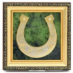 Настенное панно «Подкова на удачу» из натурального камня нефрит