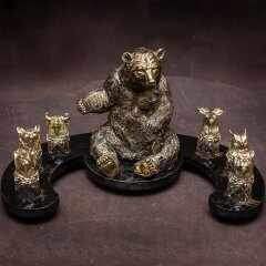 Подставка для бутылки «Мишка» с рюмками перевёртышами