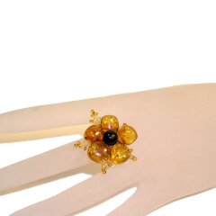 Кольцо из янтаря «Легкость»