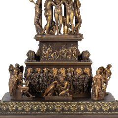 Дизайнерские напольные часы «Фарнезский Бык» из массива дерева