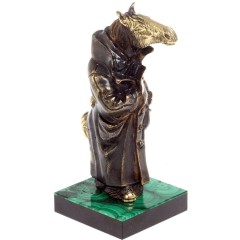Бронзовая статуэтка «Конь в пальто» на подставке из малахита