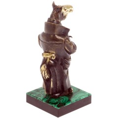 Бронзовая статуэтка «Конь в пальто» на подставке из малахита