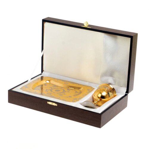 Подарочная коньячная рюмка «Эгоист» на подносе