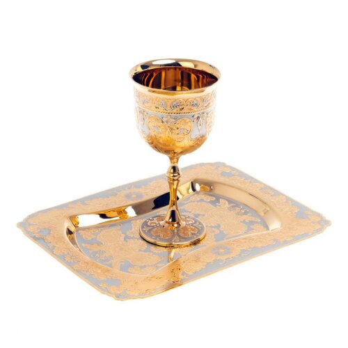 Подарочная коньячная рюмка «Эгоист» на подносе