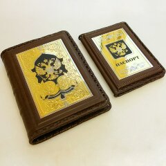 Кожаный набор «Герб России» (обложка для паспорта, ежедневник)