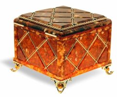 Шкатулка из янтаря «Классик»