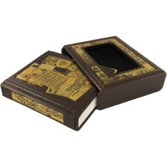 Иллюстрированная книга «Русский театр» в кожаном футляре