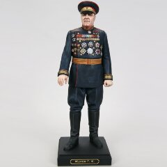Сувенирная статуэтка «Маршал Жуков» в подарок для пожилого человека