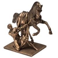 Сувенирная статуэтка «Конь Клодта» №2 украшающая Аничков мост — как оригинальный подарок из СПб