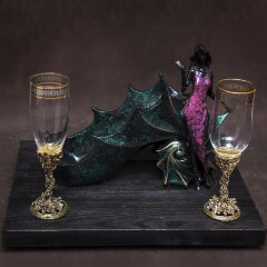 Подставка для бутылки «Морская Дива» с бокалами для вина