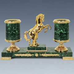 Настольный сувенир «Офицерский конь» в подарок ветерану на День Победы