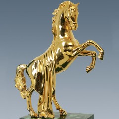 Настольный сувенир «Офицерский конь» в подарок ветерану на День Победы