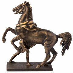 Сувенирная статуэтка «Конь Клодта» №3 украшающая Аничков мост — как оригинальный подарок из СПб