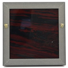 Позолоченная подкова «На удачу» — панно из натурального камня яшма