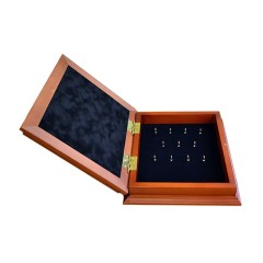 Большая ключница подкова с монетами «Деньги в дом» — талисман удачи для интерьера дома