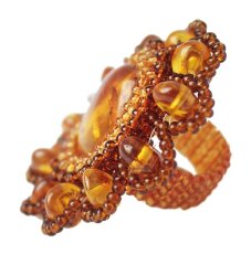 Кольцо из янтаря «Девица»