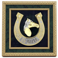 Настенное панно с лошадкой «Подкова на удачу» из натурального камня нефрит