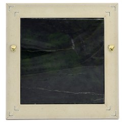 Настенное панно с лошадкой «Подкова на удачу» из натурального камня нефрит