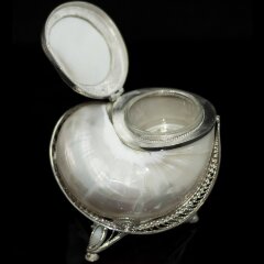 Серебряная шкатулка «Божоле» с морской раковиной