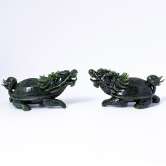Пара нефритовых статуэток «Черепаха дракон» — как символ Нового 2024 года