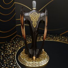 Сувенирная композиция нож «СОКОЛ» с фигурой птицы