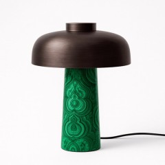 Настольная лампа из малахита «GLOBO» в стиле неоклассика для интерьера дома