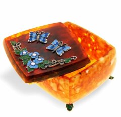 Шкатулка из янтаря «Бабочки»