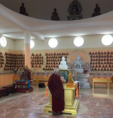 Нефритовая статуэтка «Будда» из белого нефрита