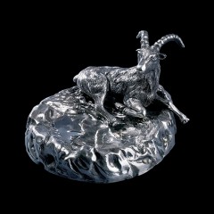 Серебряная пепельница для сигар «Козерог» — элитные аксессуары и подарки на день рождения мужчине