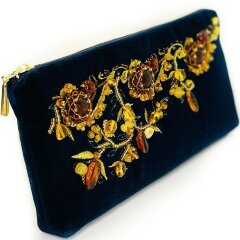 Бархатная косметичка из янтаря и бисера «Осень»