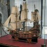 Большая модель старого корабля парусника «Афина» в подарок историку