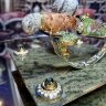 Сувенирный нож «СОКОЛ» на подставке с фигурой птицы